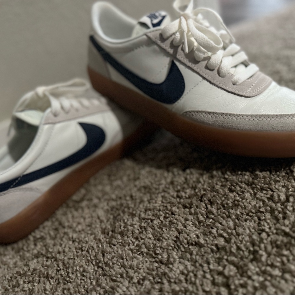 WOMEN'S NIKE COURT LEGACY NEXT NATURE SUSTAINABLE
SNEAKERS